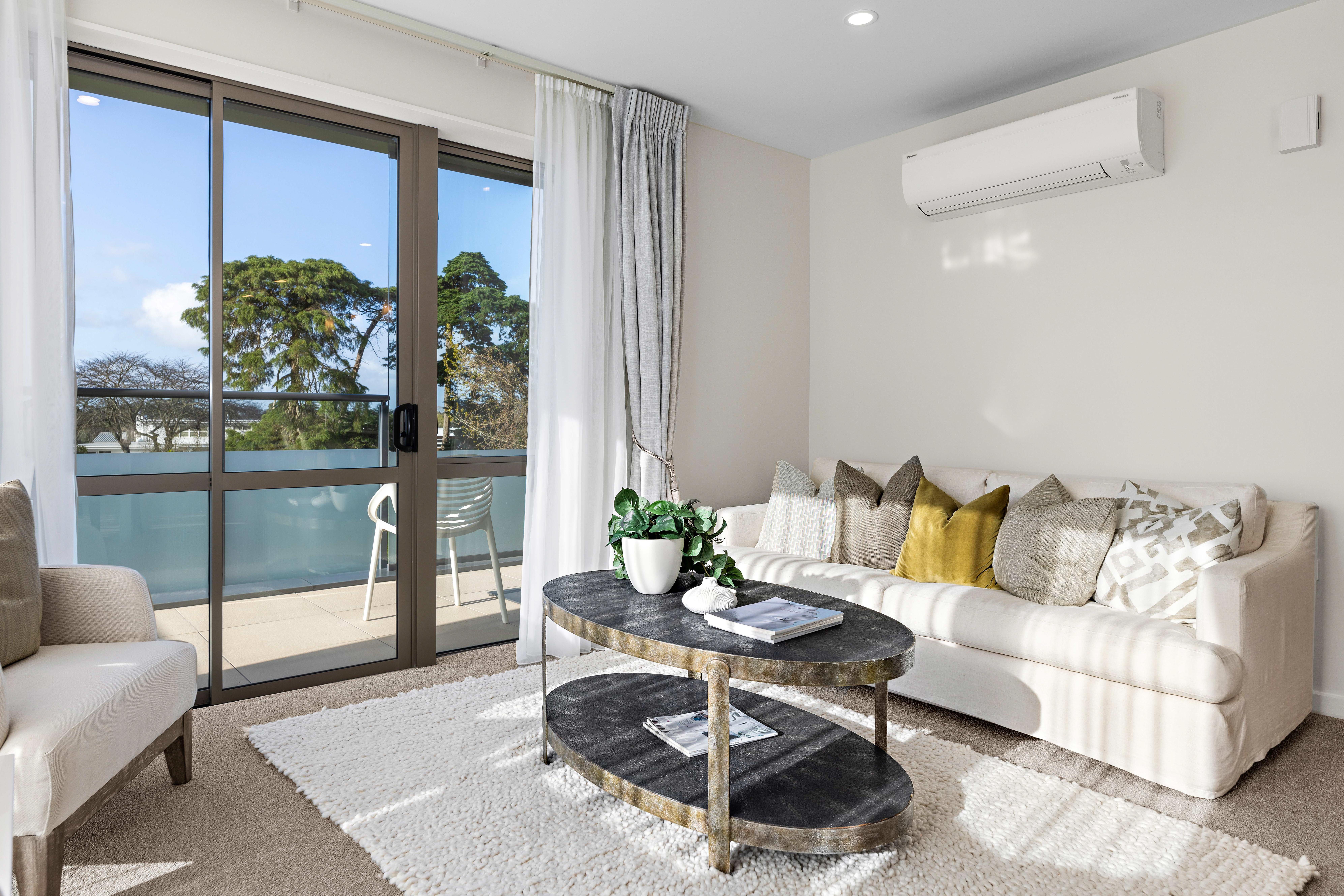 Stylish & Modern Living 